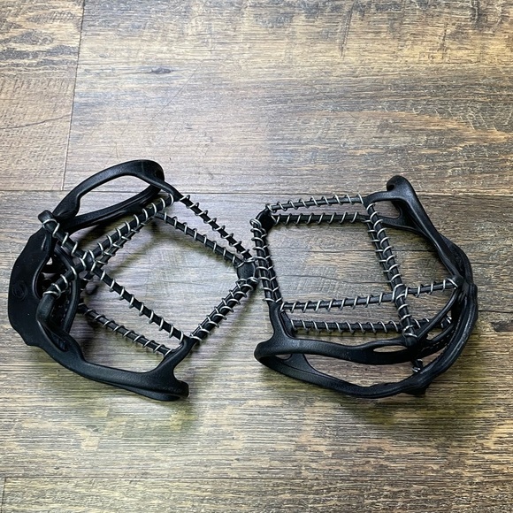 Yaktrax Walk Red Wing Shoes Traction Cleats Medium Black Ultralight Spikeless US - Picture 5 of 6